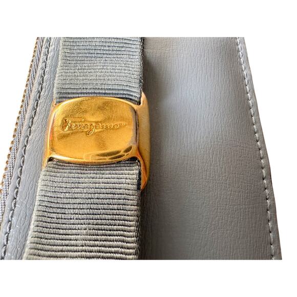 Ferragamo Powder Blue Bow Zippered Pouch Card Holder - Picture 7 of 7